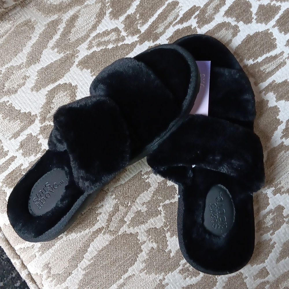 Stars above black slippers Size 7